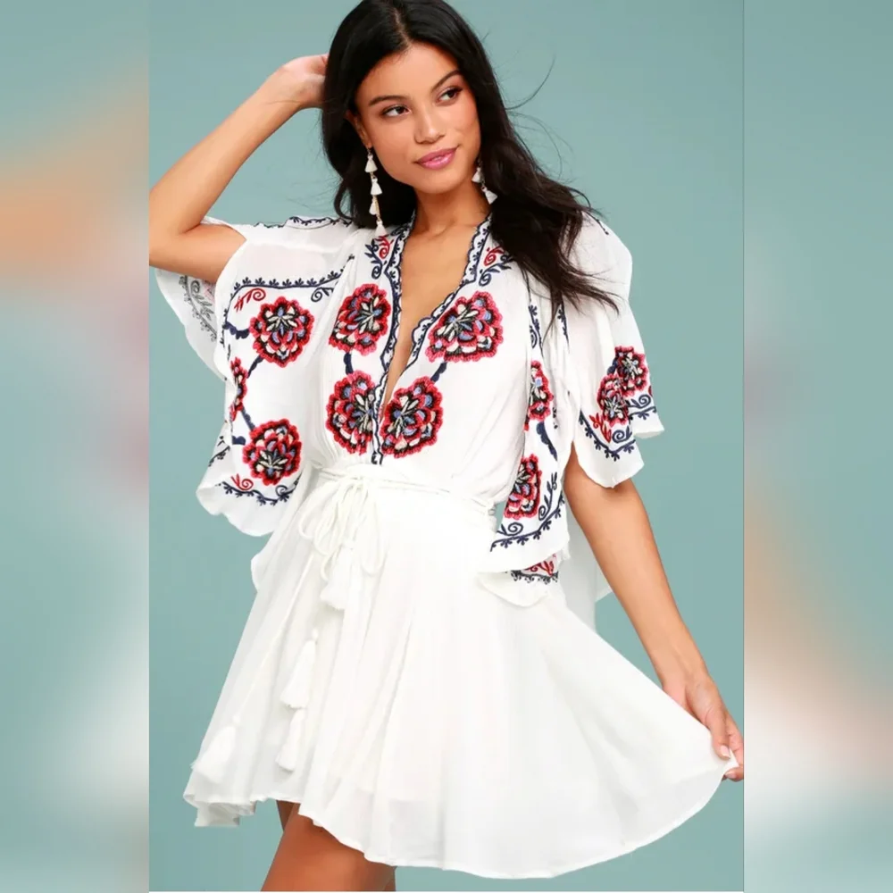Free People NWT Women's Cora White Floral Embroidered Mini Dress Size S/Petite - Picture 1 of 15
